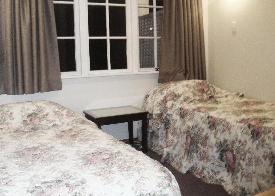 Browns Bay Olive Tree Motel & Apartment Okura Bush 客房 照片